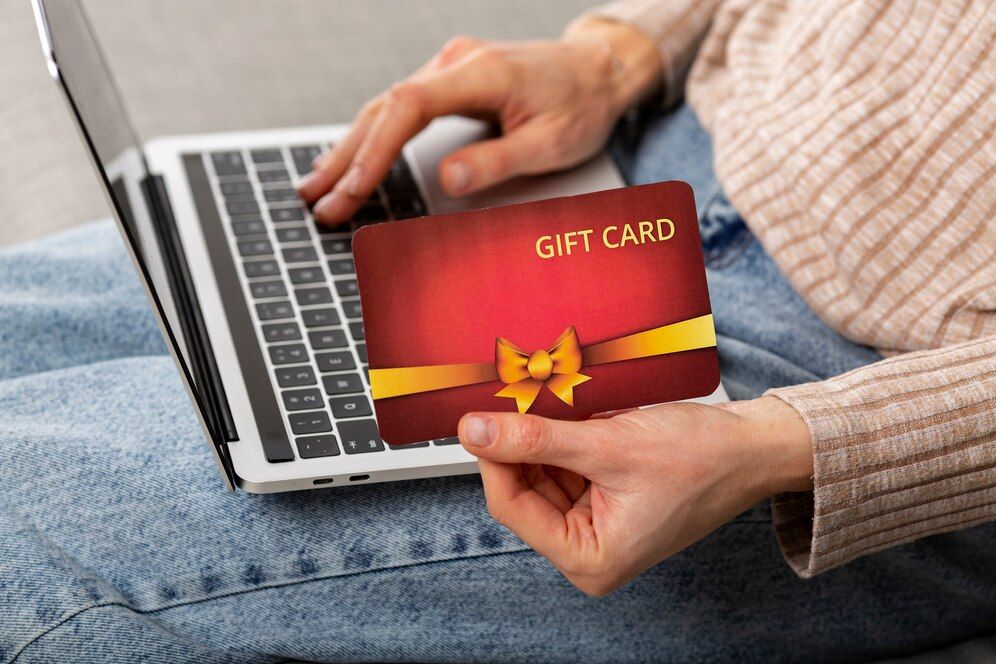 How to Use Gift Card Marketing to Promote Your Holiday Offer and Increase Sales