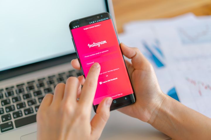Instagram Giveaway for Your Business: Tips To Avoid Spamming Your Audience